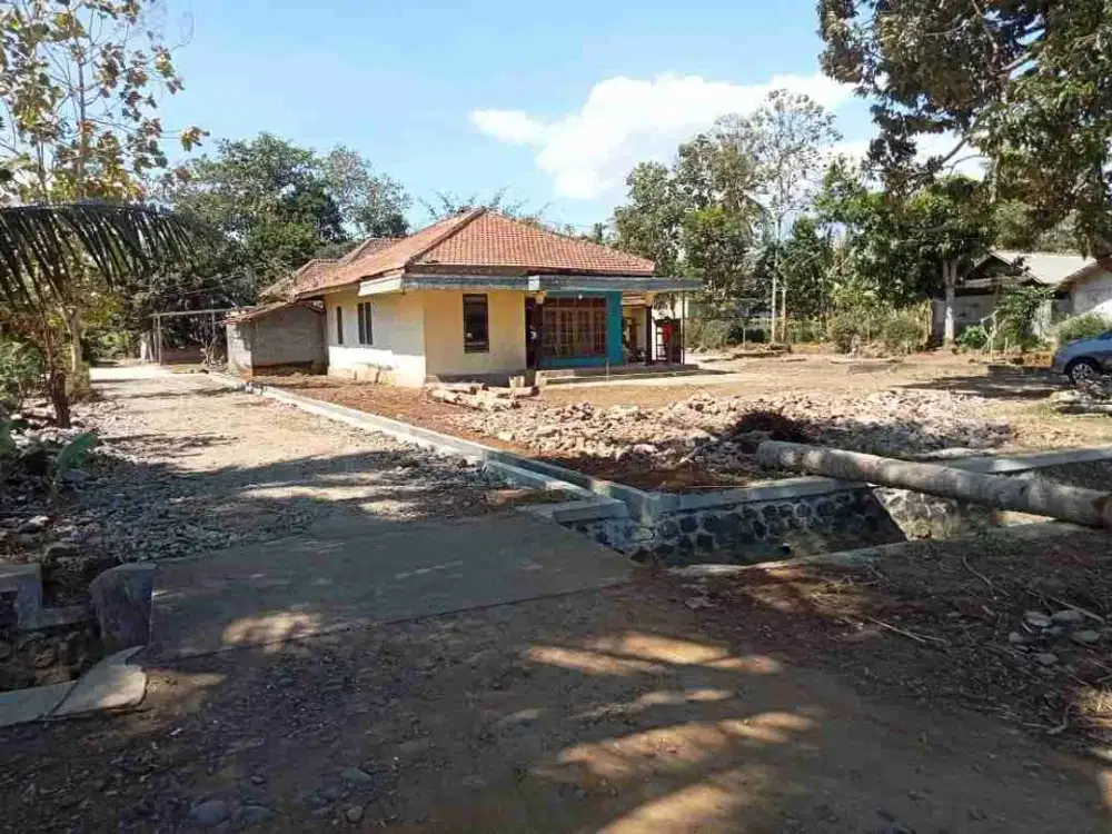 Dijual Tanah dan bangunan di Sucen Purworejo dekat GOR