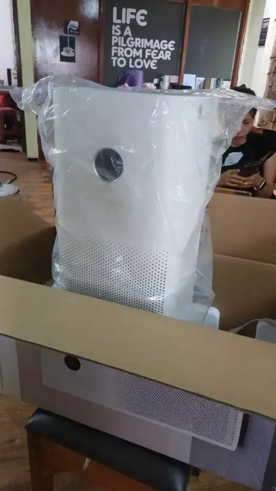 Xiaomi Air Purifier – Bekas Seperti Baru