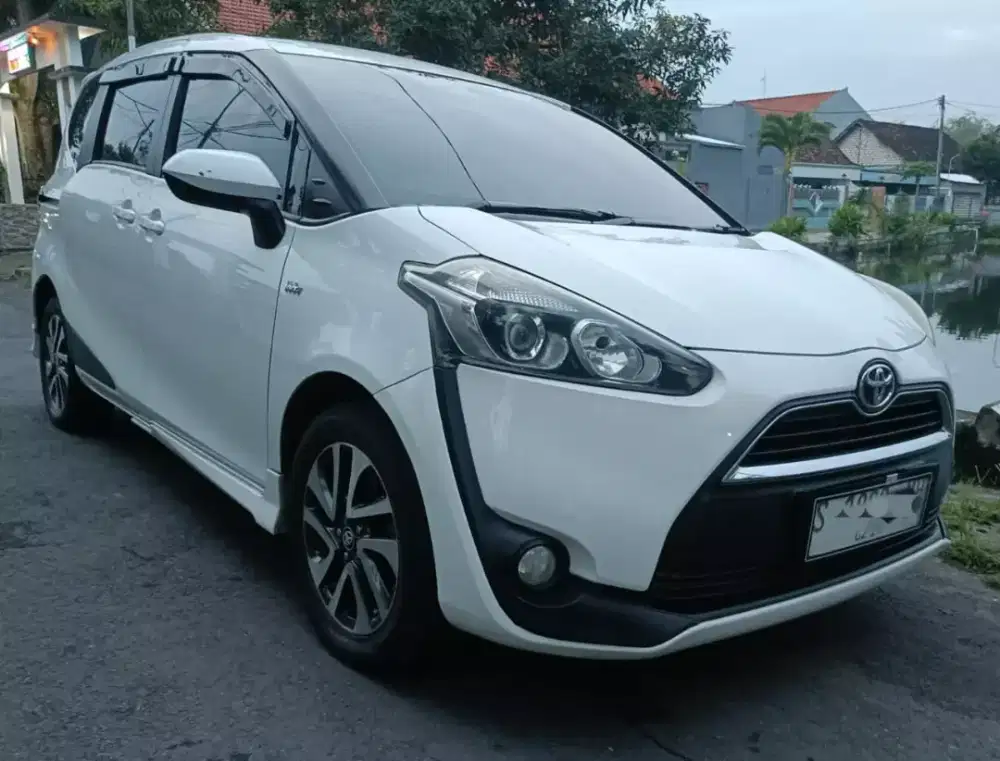 Sienta V Manual 2017 Good Condition