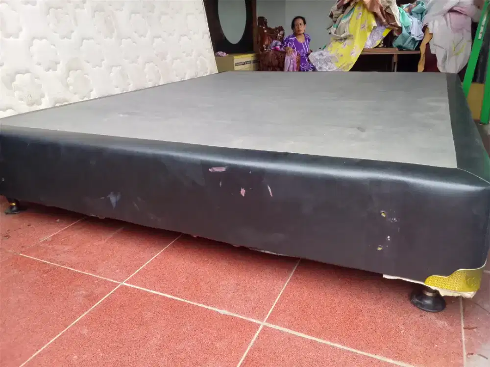 Divan 5kaki merk modis kuat kokoh berat siap pake