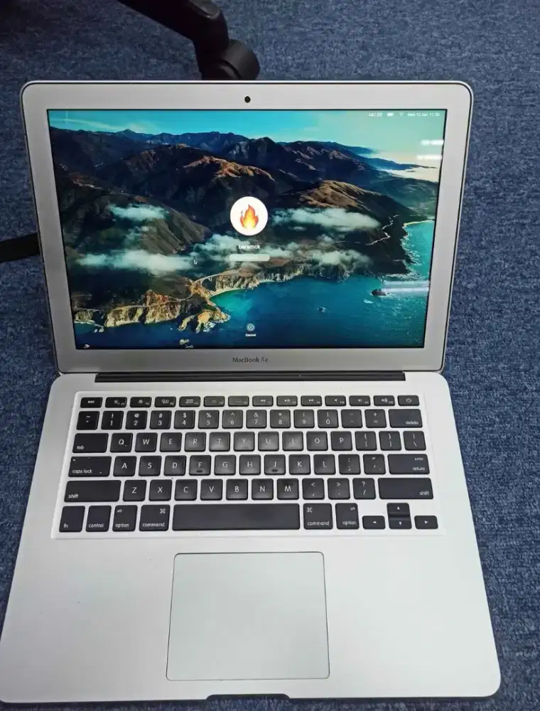 Jual BU Macbook Air 2015 core i5 128GB ssd Terawat Mulus