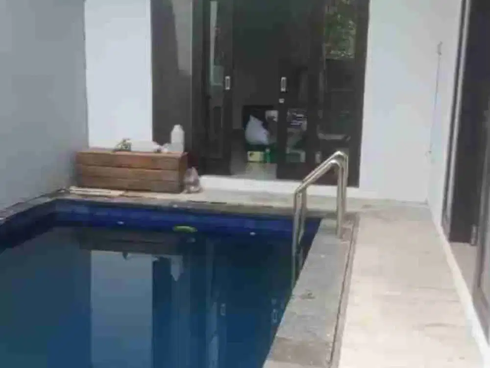 dijual rumah semi villa kawasan taman mumbul Nusa dua