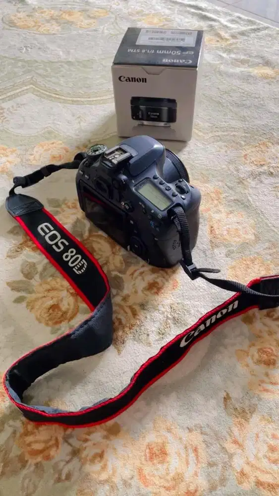 Jual kamera DSLR Canon EOS 80 D + Lensa EF 50mm f/1.8 stm