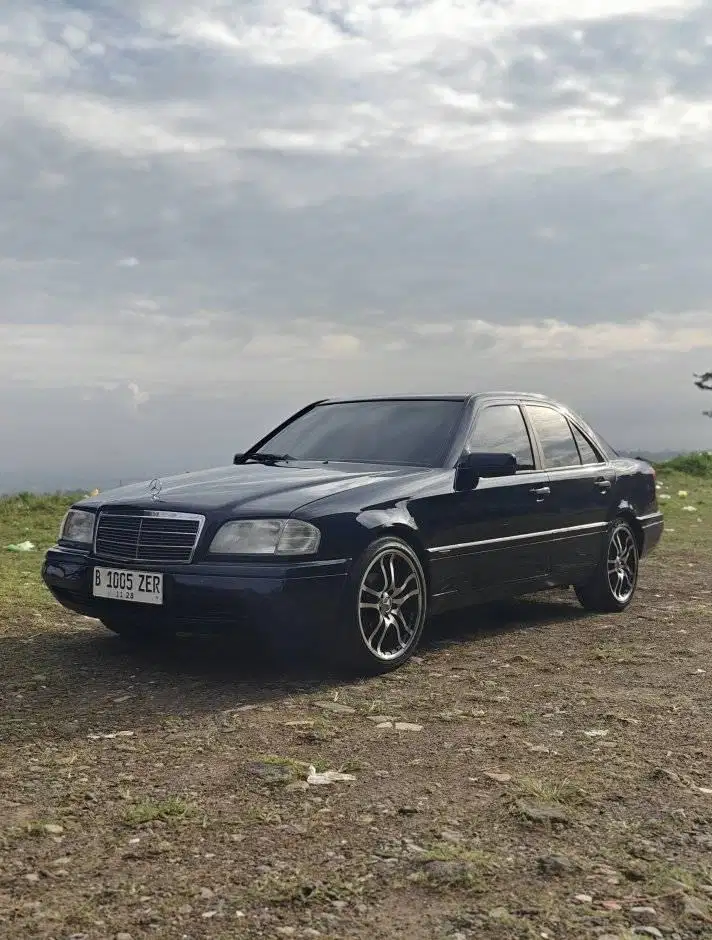 TERBAIK! MERCY C200 MATIC 1997 ISTIMEWA, HRG TERJANGKAU!