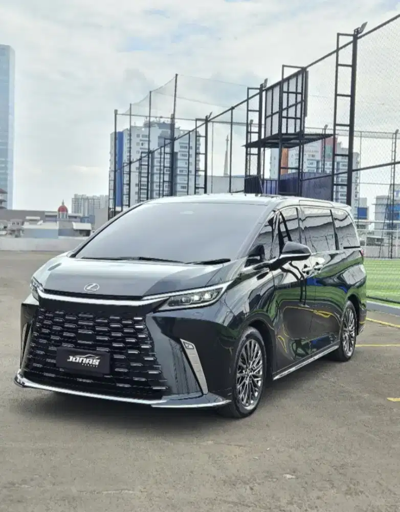 LEXUS LM350H 2024 7 Seats Black on Black
