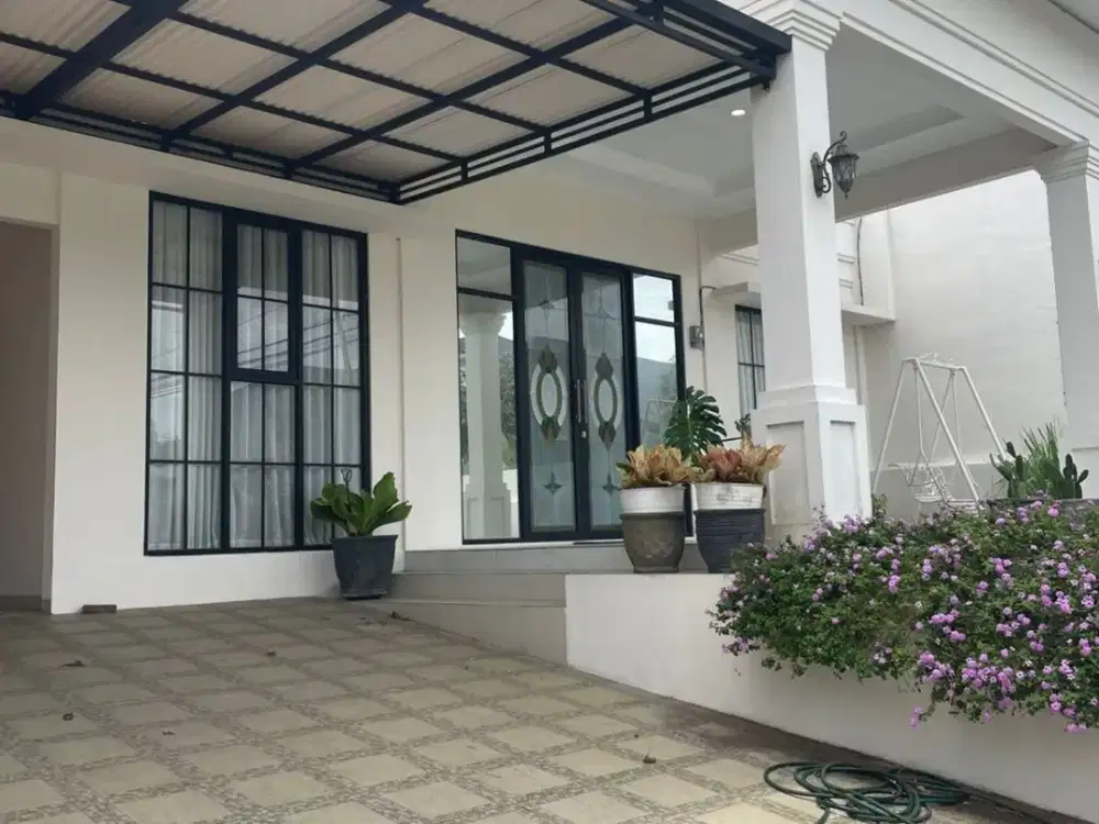 Rumah Cantik Furnished 1 Lantai Setiabudi Regency