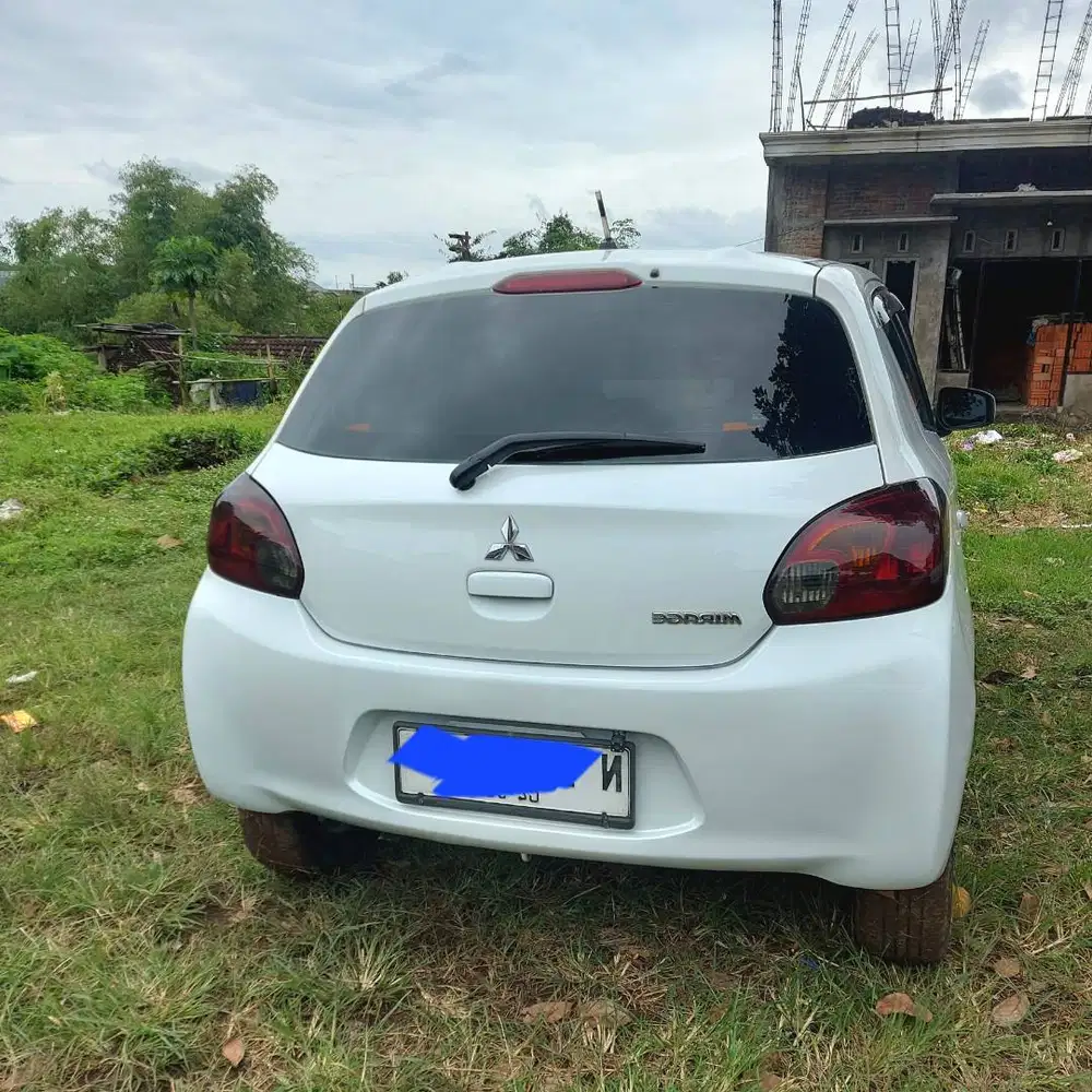 Mitsubishi mirage 1,2L glx 4x2 mt