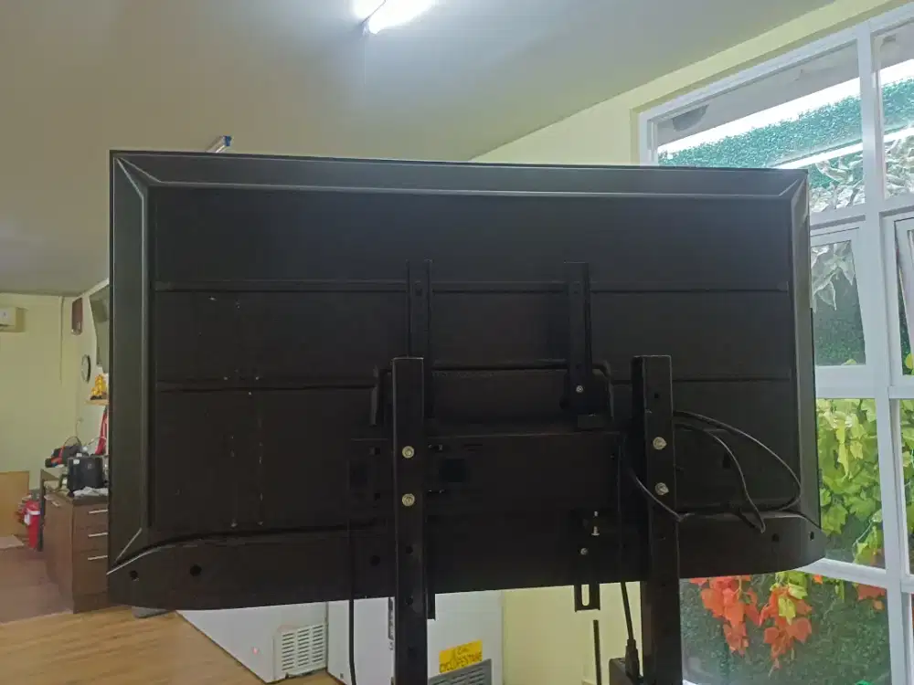 TV Samsung 42 Inch – Bekas Normal & Siap Pakai