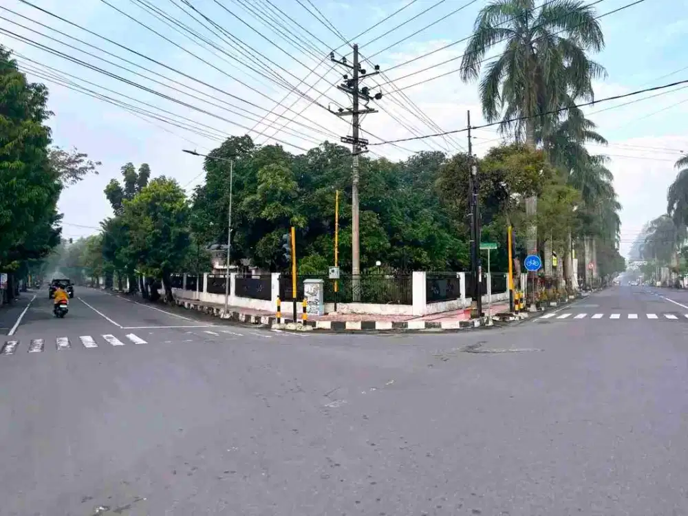 RUMAH HOOK PUSAT KOTA BLITAR