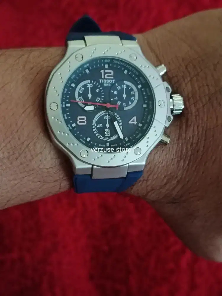 Jam tangan sporty TISSOT