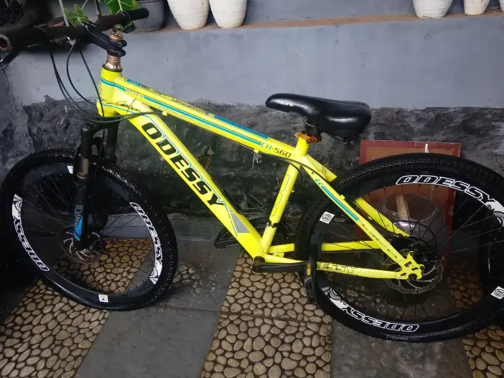 Sepeda MTB Odessy