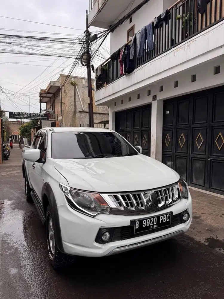 Strada triton hdx 2016 istimewa siap pakai
