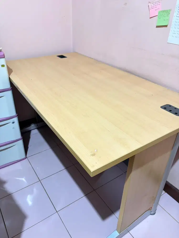 MEJA KANTOR MULUSS