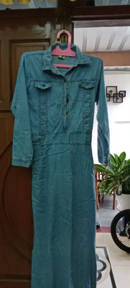 Pakaian wanita Atasan.