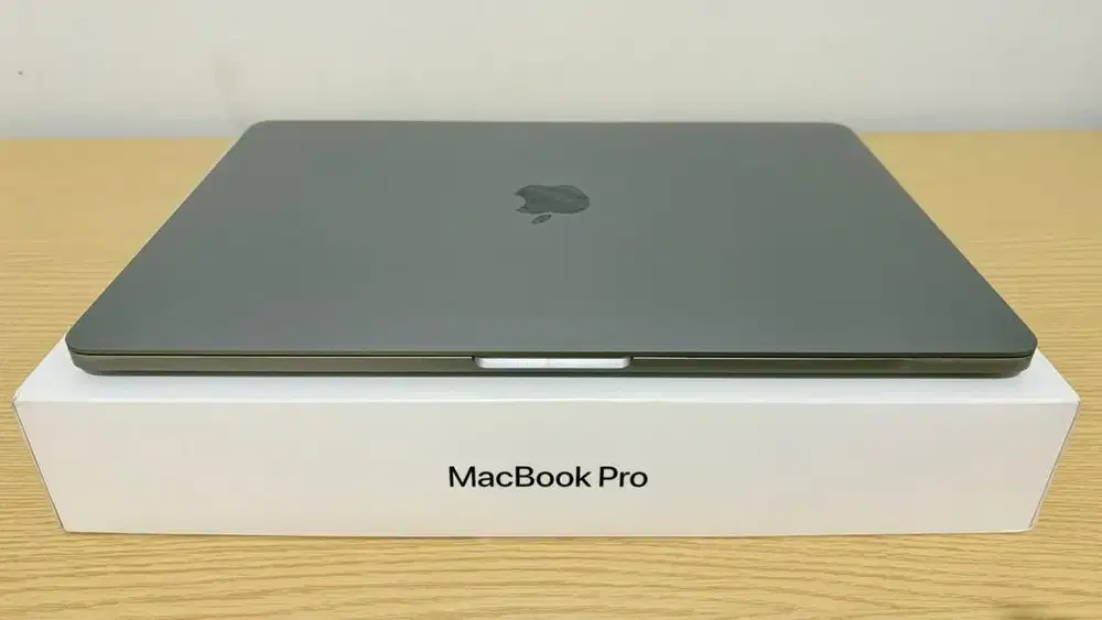 Macbook Pro Touchbar 2019 core i5