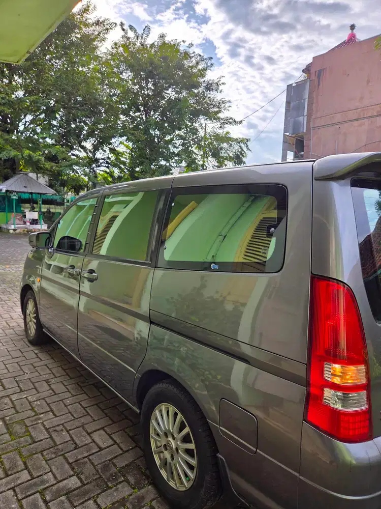 Nissan Serena 2010 Bensin