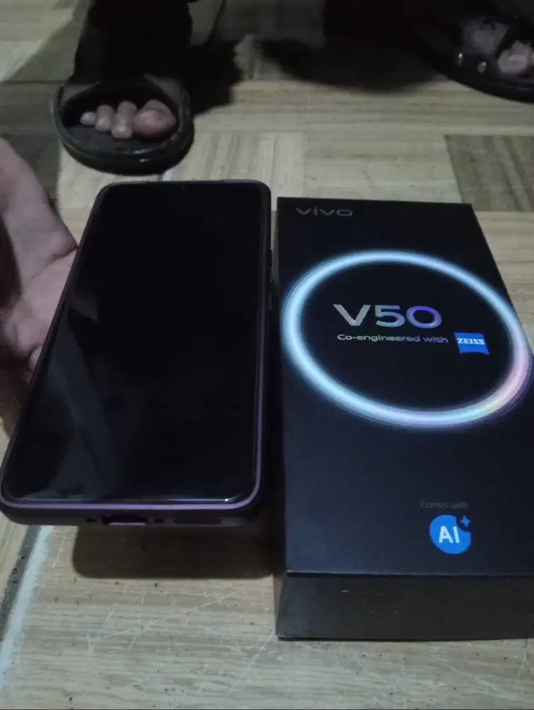 ViVO V50 5G 12-12