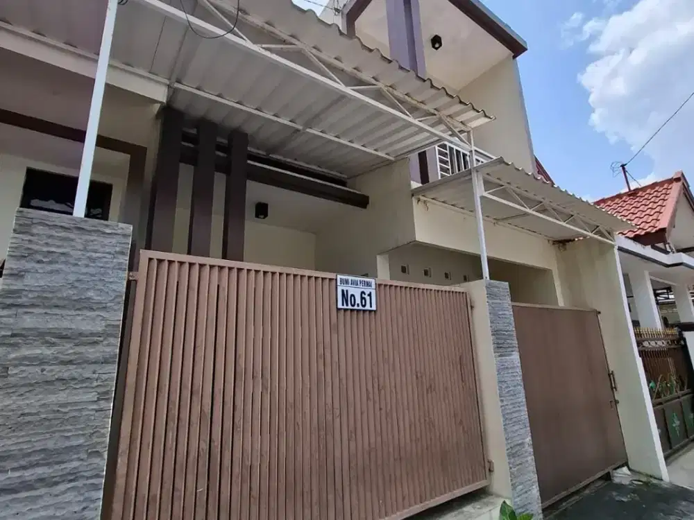 Rumah 2 Lantai Harga Bersahabat Dekat ke Jl Jogja - Solo Harga 700 Jt-An