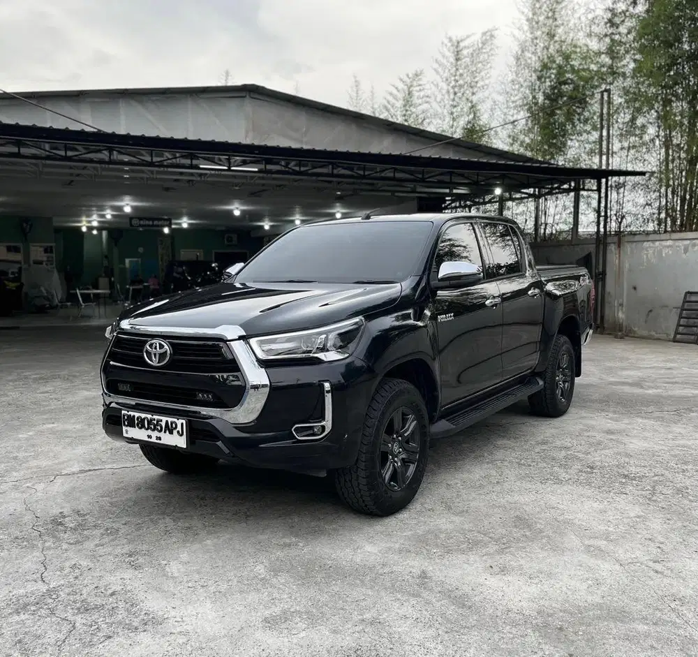 HILUX V 4X4 2023 Automatic Km 46 Ribu Servis Ricord
