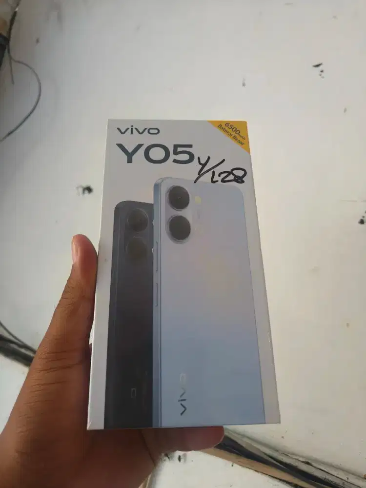 New Vivo y05 ram4/128 garansi resmi 1 tahun