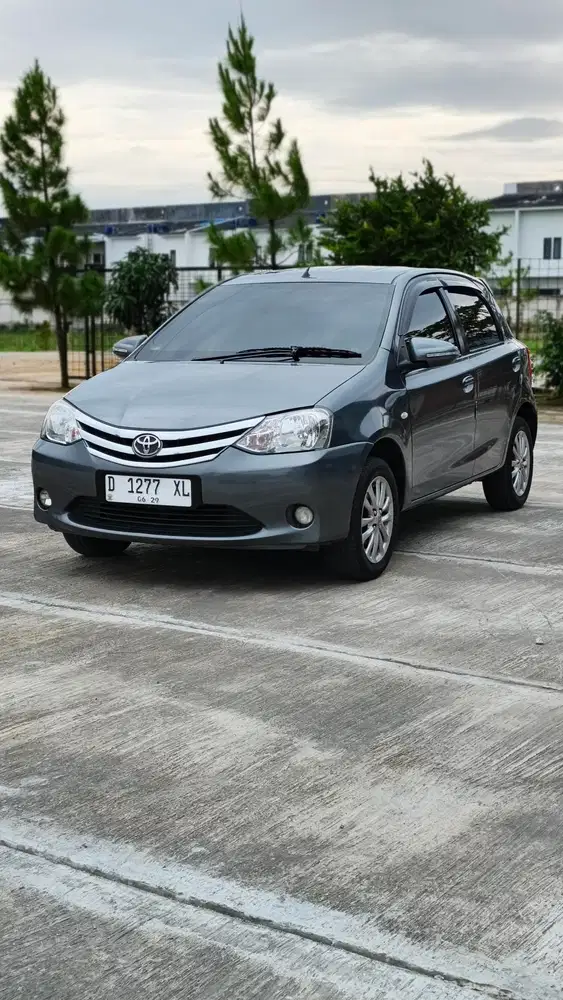 Toyota Etios Valco E 1.2 2014