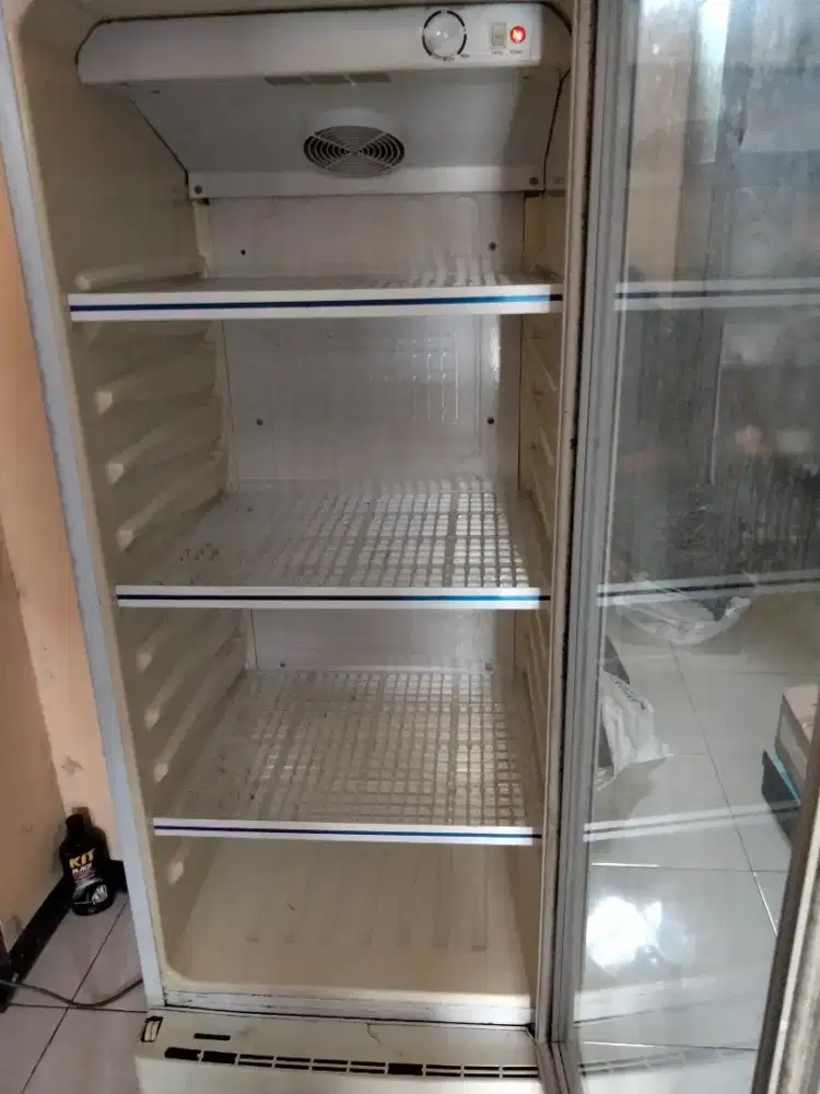 Showcase Sharp SCH-210-PS