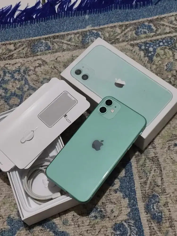 iphone 11 256gb ex ibox mulus banget bh100%