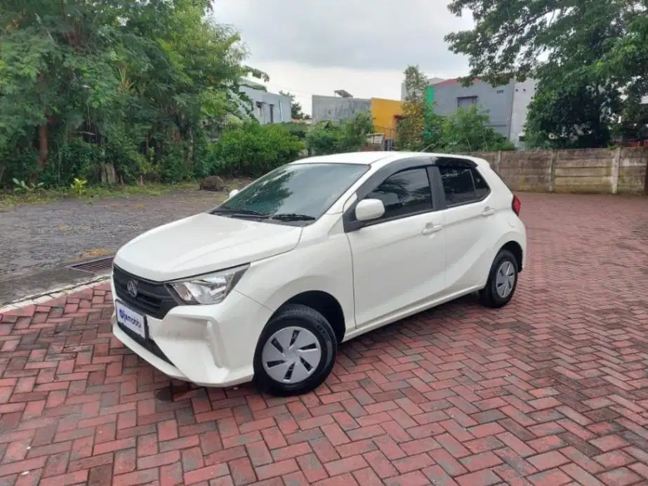 KM RENDAH Ayla 1.0 M Bensin-MT-2025 PUTIH DBO