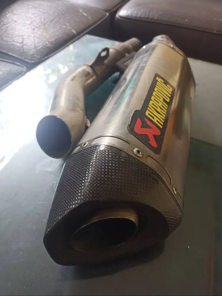 Slencer Knalpot Akrapovic (Estonia)