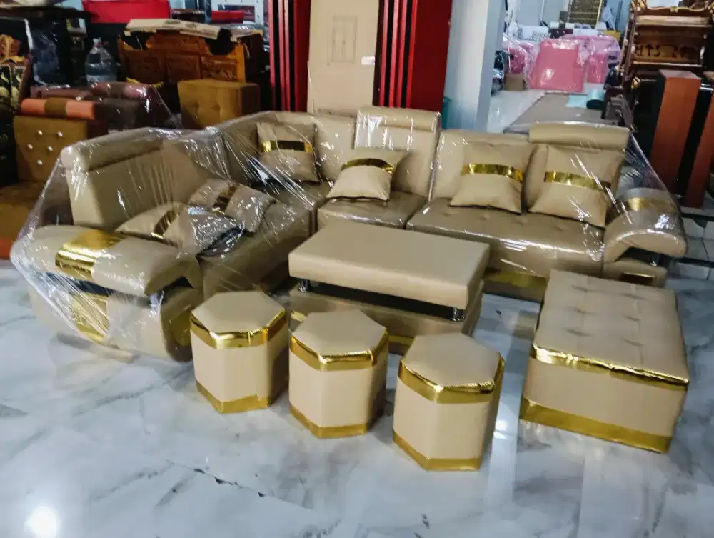 SOFA BERANAK LENGKAP MEJA