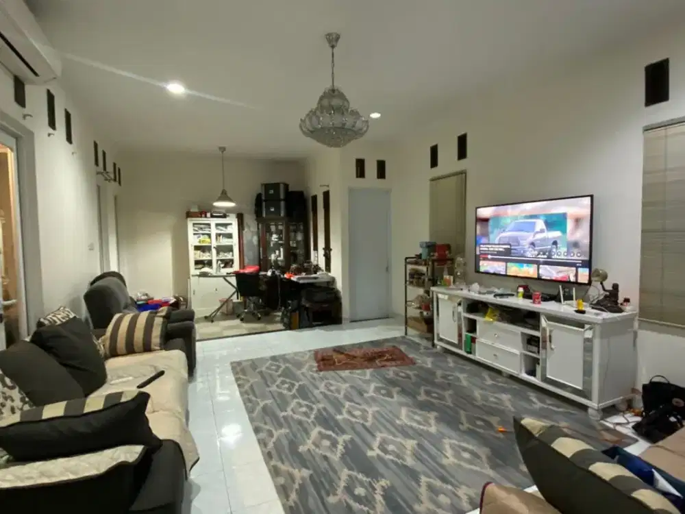 Rumah Modern Dekat Akses KRL di Bintaro Tangsel GB-17135