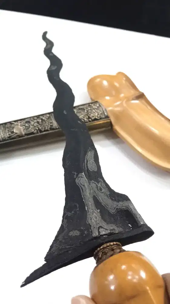 Keris sepuh Buto ijo Majapahit pamor ceprit