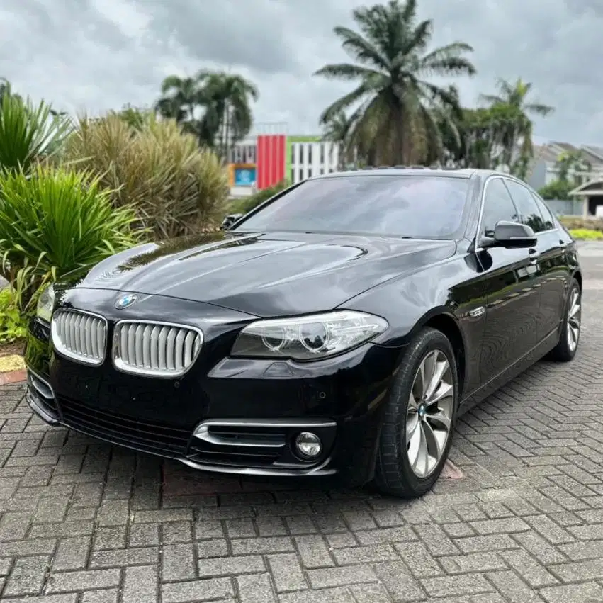 (CASH) BMW 520i F10 LCI Facelift 2014