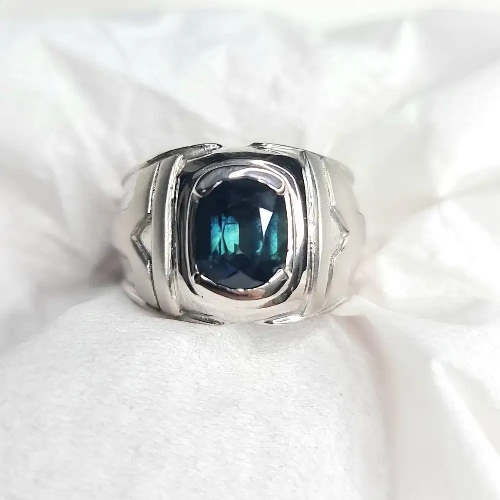 Natural 3.15 CT Tanzanian Bi-Color Sapphire Sapphire Ring Perak + Memo