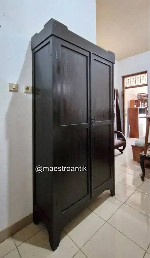 Lemari Baju / Almari Pakaian / Lemari Jati / Almari Antik / Kitcenset