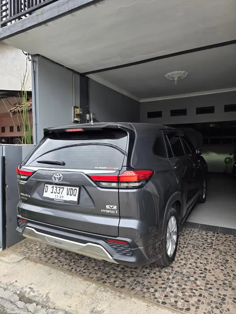 Toyota Kijang Innova 2024 Bensin