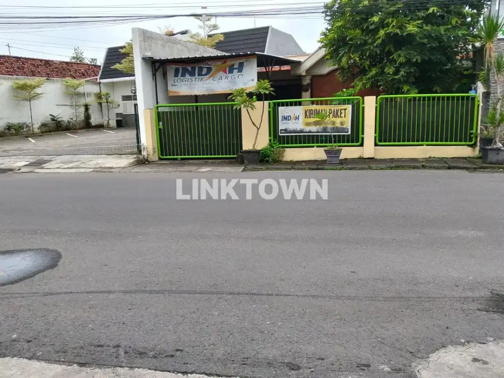 Rumah dengan Lokasi Strategis di Kedung Sroko Selangkah Dari Unair A