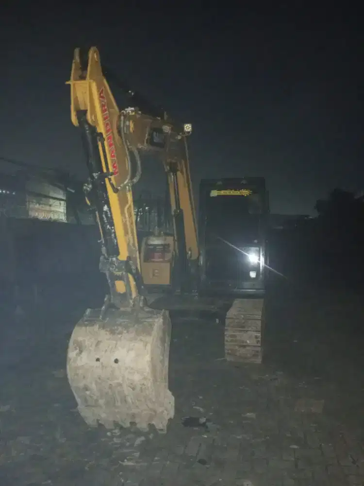 Dozer D65 Beko pc50 vibro excavator pc75 tandem roller wales