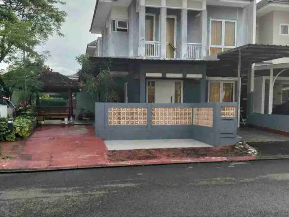 Di jual Rumah Mewah Di Kota wisata cluster idaman