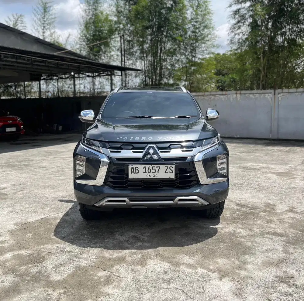 PAJERO DAKAR 4X2 2025 Km 8 Ribu Unit Seken Rasa Baru
