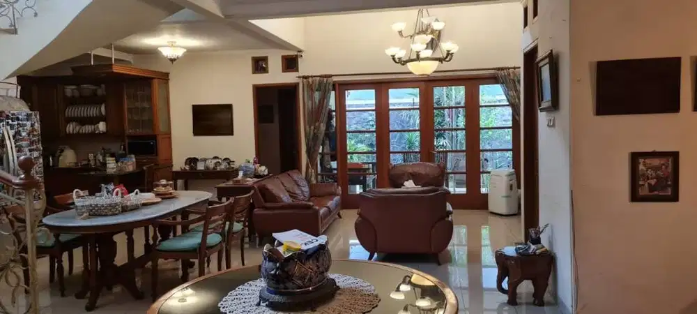 Rumah Mewah Posisi Hook di Bintaro Tangsel WT-11388