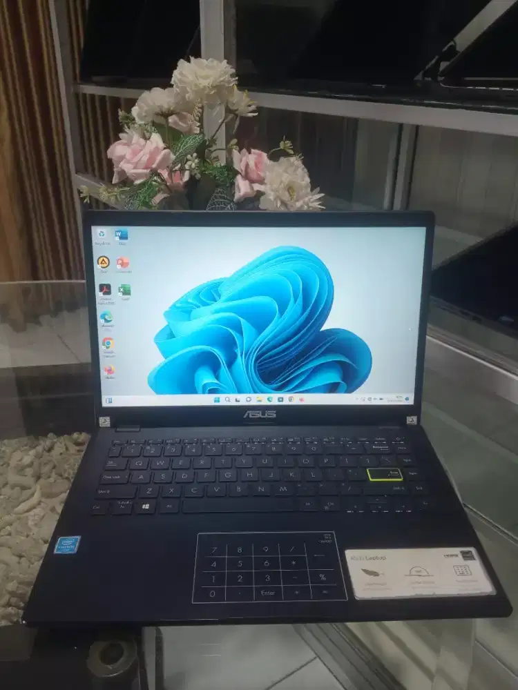 Laptop Asus Vivobook E410M Intel N4020 Ssd 512 Keyboard Nyala