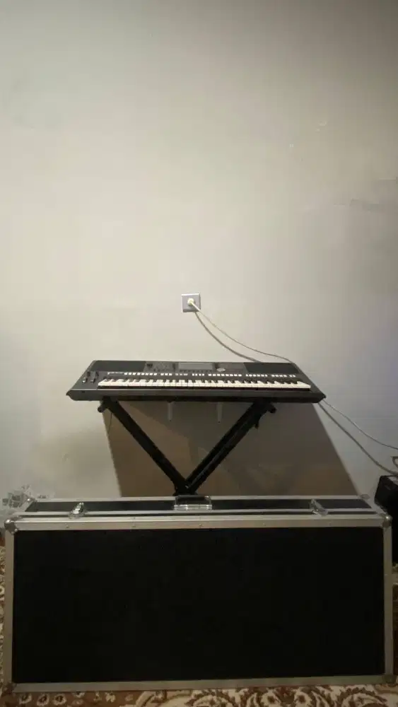 Keyboard Yamaha Psr S970 Second Like New