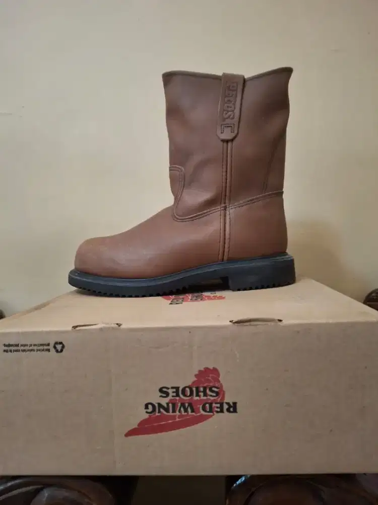 Safety shoes merk Red Wing