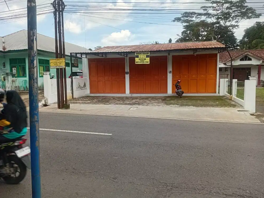 Disewakan Ruko Tempat Strategis (Dekat Pasar Tradisional)