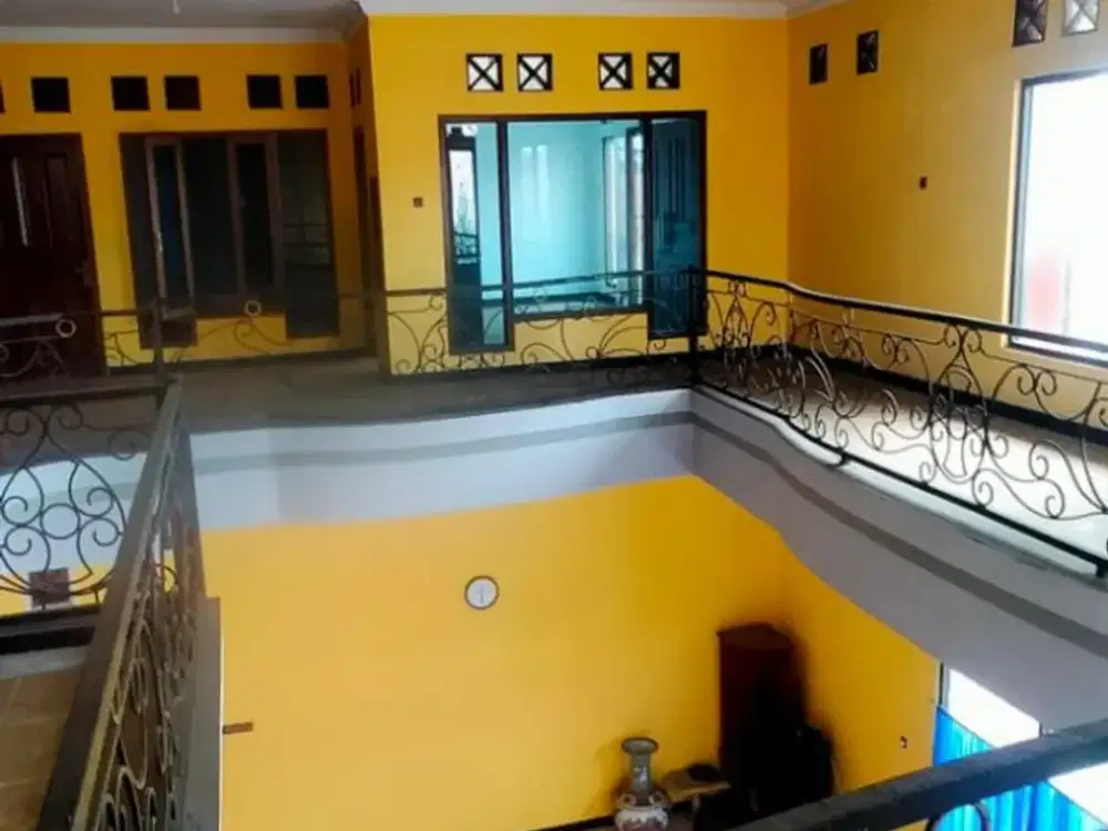 DIJUAL/ SEWA-RUKO STRATEGIS TENGAH KOTA, BANYUWANGI