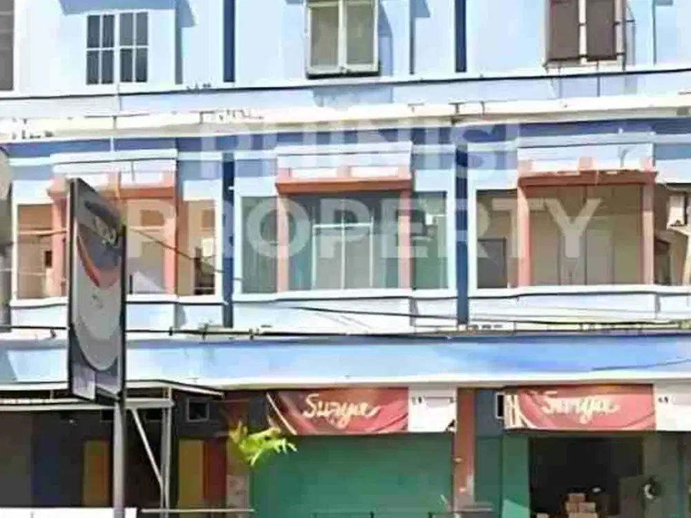 ruko dekat pantai losari