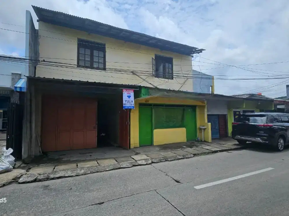 Disewakan Cepat Rumah Bonus tempat usaha di Pinang Dekat pasar bengkok , Tangerang