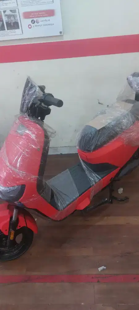 UWINFLY M70 BISA CASH & CREDIT