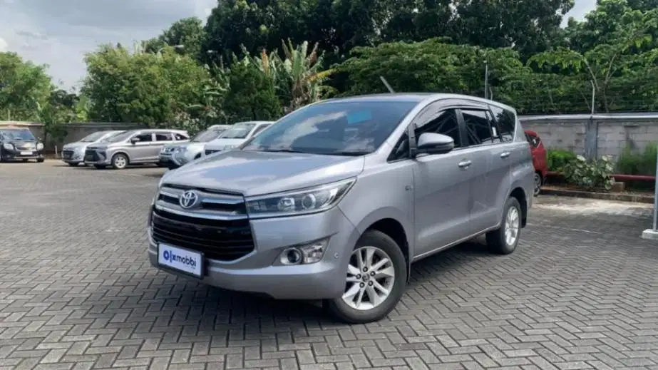 Toyota Kijang Innova 2.0 V Bensin-MT 2017